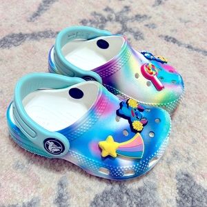 Girl Crocs C5